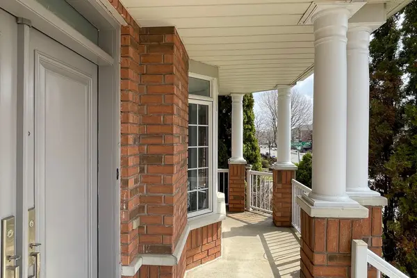 54 St Urbain DR, Vaughan, ON L4H 2X2