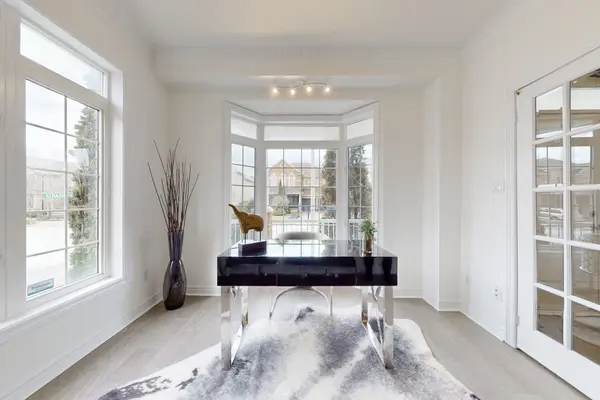 54 St Urbain DR, Vaughan, ON L4H 2X2