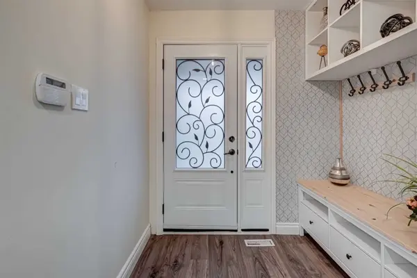 72 Ashton RD, Newmarket, ON L3Y 5R5