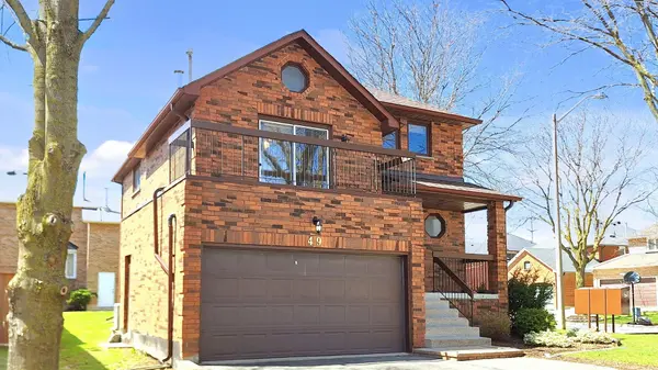 49 Parklawn CRES, Markham, ON L3T 6W9