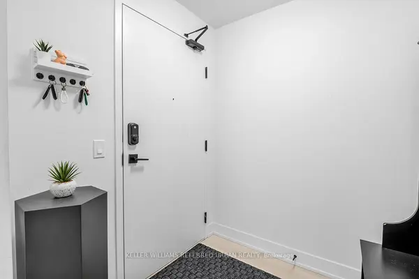 415 Sea Ray AVE #304, Innisfil, ON L9S 0R5