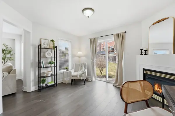 55 Christina CRES, Bradford West Gwillimbury, ON L3Z 0B1