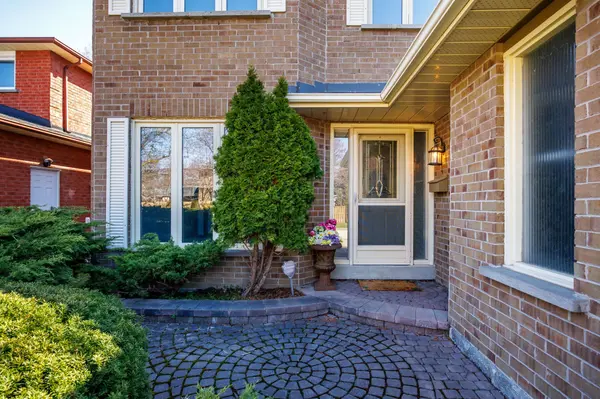 3 Bryant RD, Markham, ON L3P 5Y3