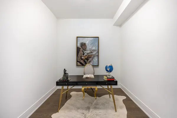 397 Royal Orchard BLVD #706, Markham, ON L3T 0H3