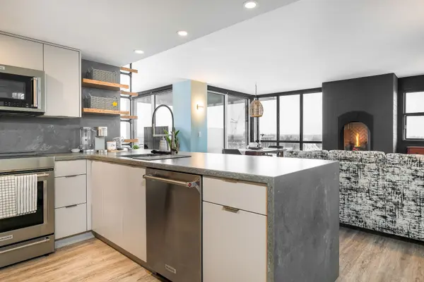 24 Ramblings WAY #901, Collingwood, ON L9Y 5C6