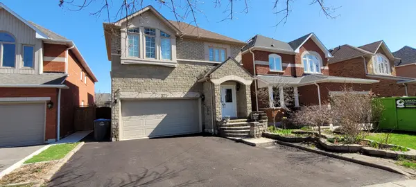 377 Turnberry CRES, Mississauga, ON L4Z 3W3