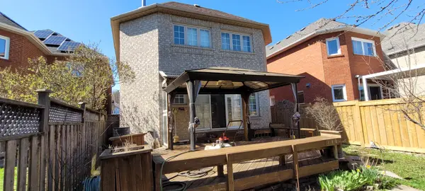 377 Turnberry CRES, Mississauga, ON L4Z 3W3