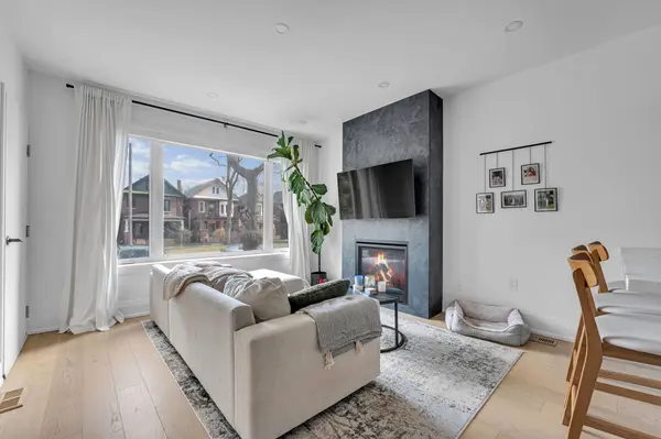 36 Humberside AVE, Toronto W02, ON M6P 1J7