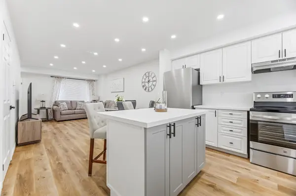 59 Mclaughlin RD N #2, Brampton, ON L6X 1Y7