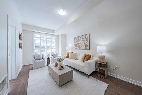 224 Wheat Boom DR, Oakville, ON L6H 0P4