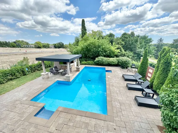 13 Classic DR N #-, Brampton, ON L6Y 5G9