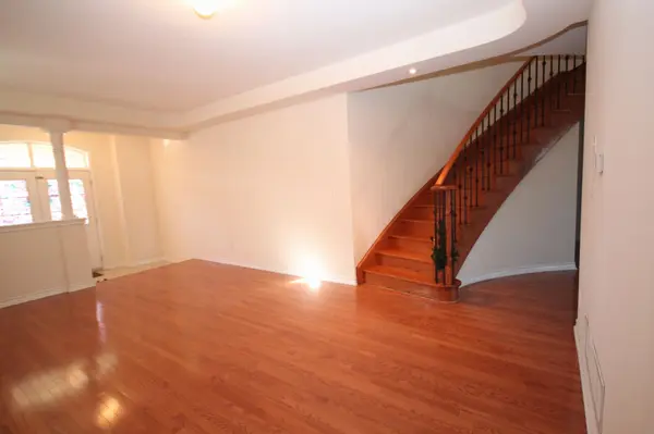 517 Fernforest DR, Brampton, ON L6R 0S8