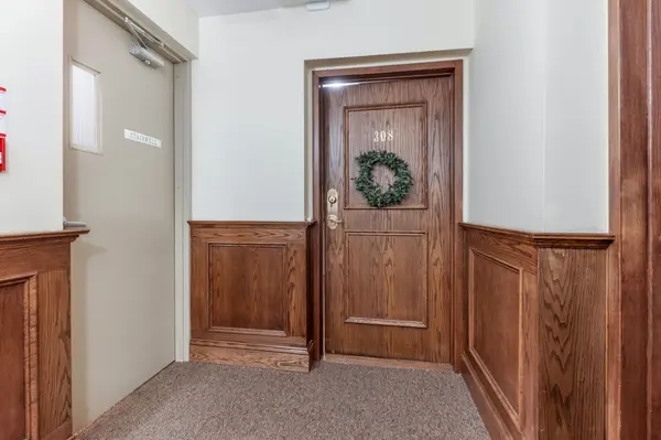 24 Ontario ST #308, Bracebridge, ON P1L 2H5