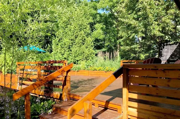 41 Ann ST, Hamilton, ON L9H 2N4