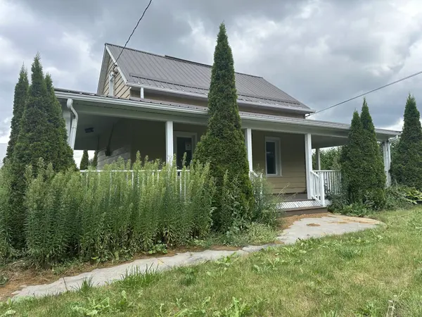 3752 Elm Tree RD, Kawartha Lakes, ON K0M 2B0