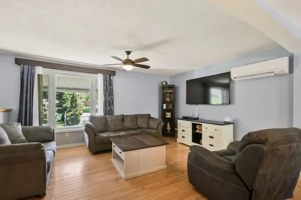 110 FRASER ST, Gravenhurst, ON P1P 1C9