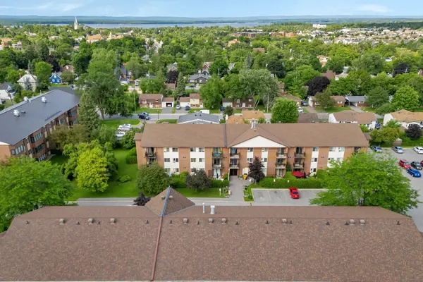 4 Robert ST, Arnprior, ON K7S 3N5