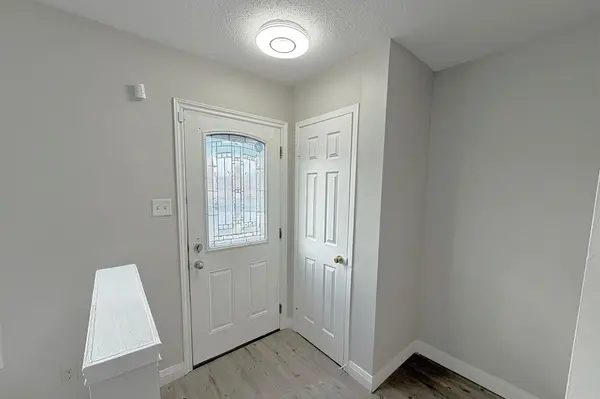 218 Admiral DR, London East, ON N5V 1H8