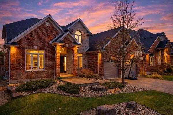 2114 Riverbend RD, London South, ON N6K 0A3