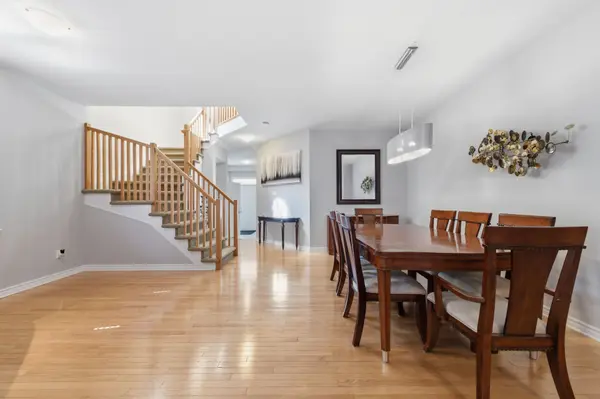 417 STALWART CRES, Blossom Park - Airport And Area, ON K1T 0H2