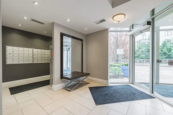 125 WILSON ST W #312, Hamilton, ON L9G 0B3