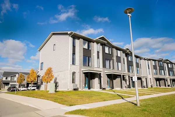 177 EdgeValley RD #172, London East, ON N5V 0C5