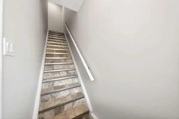 39 Kay CRES #12, Guelph, ON N1L 0N5