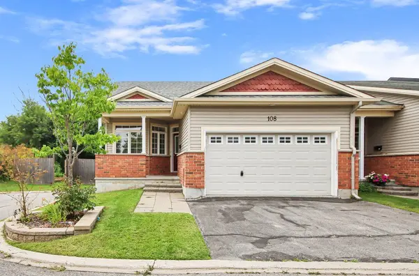 108 Villageview Private, Carp - Huntley Ward, ON K0A 1L0