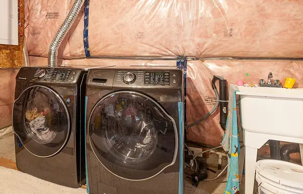 60 Morrison DR, Hamilton, ON L9G 3K9