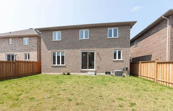 60 Morrison DR, Hamilton, ON L9G 3K9