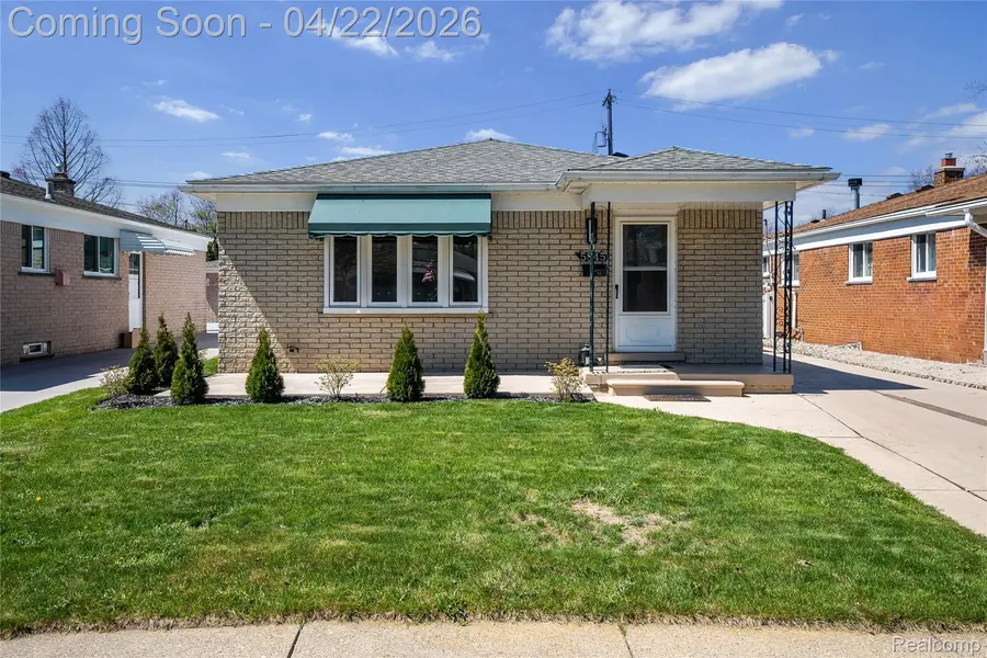5845 Centralia ST, Dearborn Heights, MI 48127