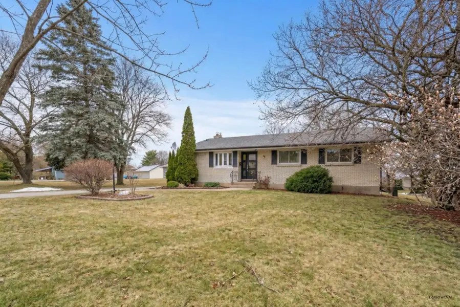 97 Roseland DR, Quinte West, ON K0K 1L0