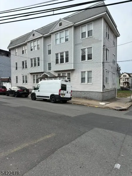 463 21St St #3, Irvington Twp., NJ 07111