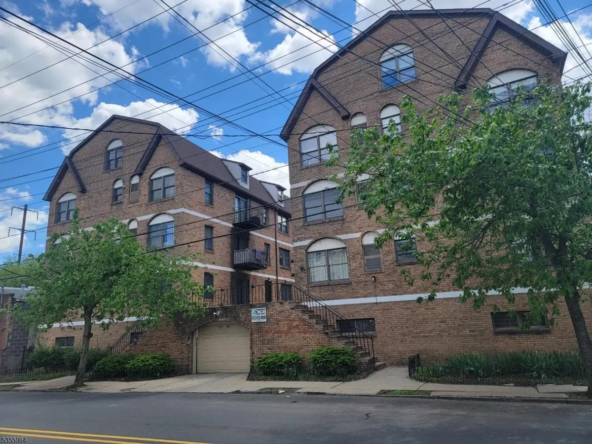 63-69 Rome St, Newark City, NJ 07105