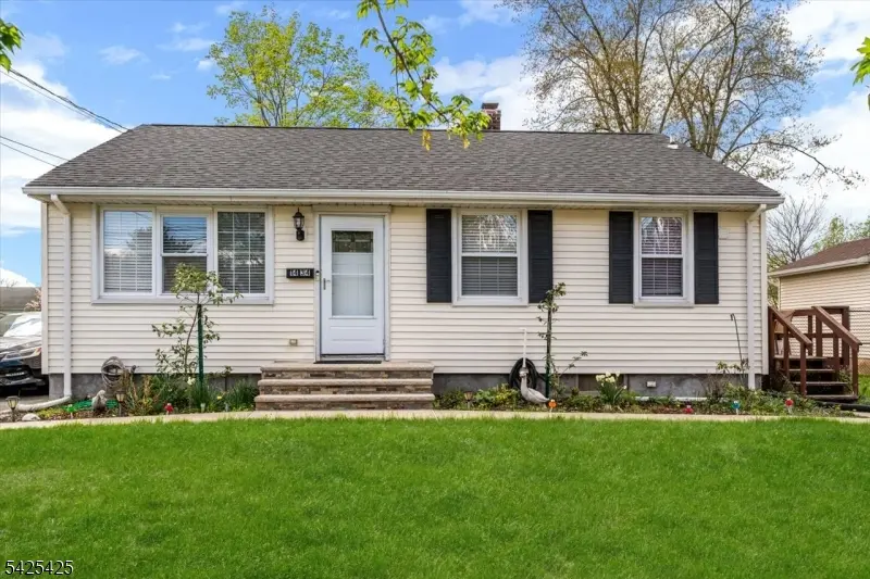 1434 Madison Pl, Pompton Lakes Boro, NJ 07442