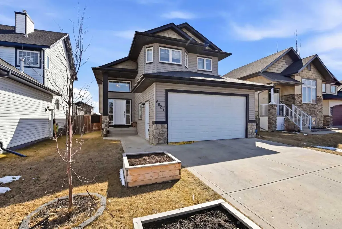 6827 59 St Close, Rocky Mountain House, AB T4T 1V9