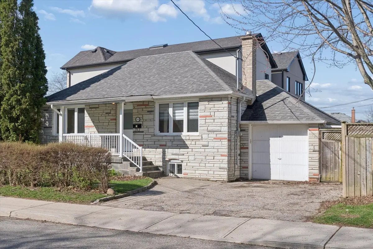 490 Arlington AVE, Toronto C03, ON M6C 3A2