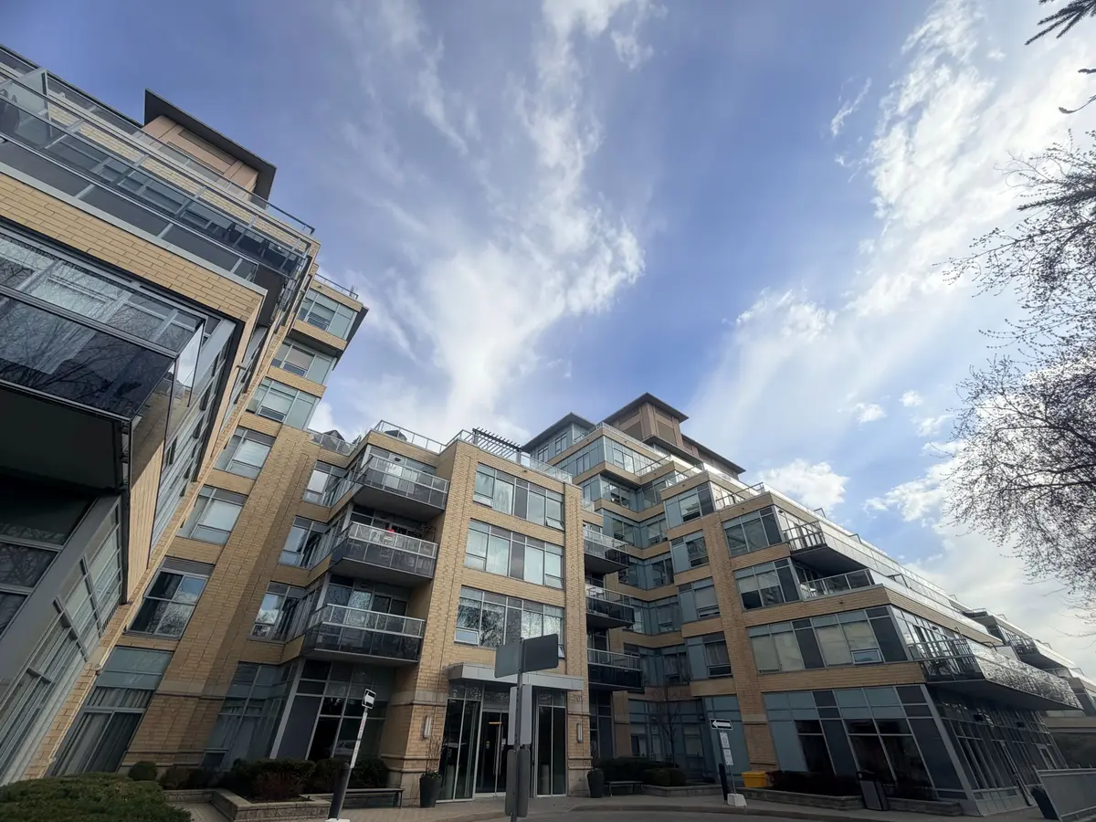 701 Sheppard AVE W #232, Toronto C06, ON M3H 2S7