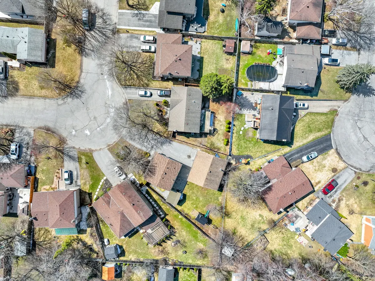 190 Mackenzie ST, New Tecumseth, ON L9R 1B8