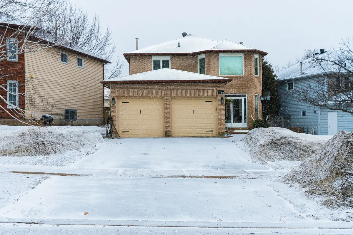 122 Browning TRL, Barrie, ON L4N 6R3