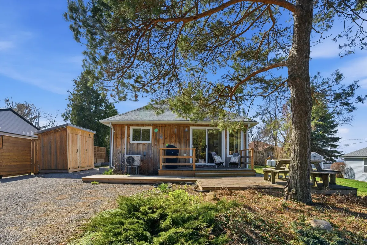 2 Langdon AVE, Brighton, ON K0K 1H0