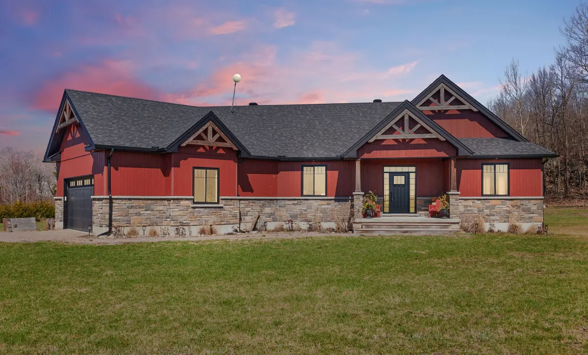 782 Bruce ST, Horton, ON K7V 3Z4