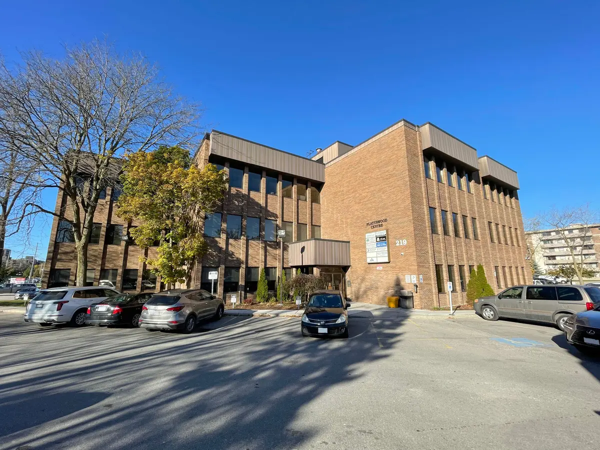 219 Oxford ST W #202 & 203, London North, ON N6H 1S5