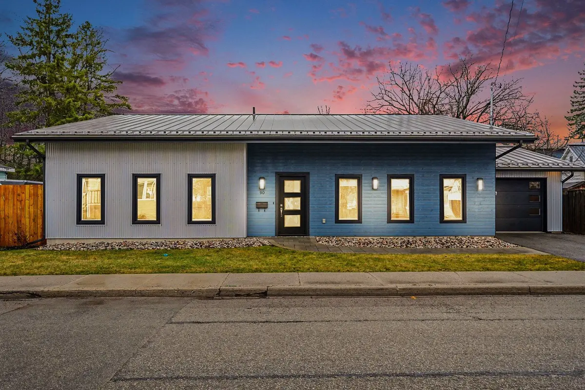 90 Beckwith ST E, Perth, ON K7H 1C4