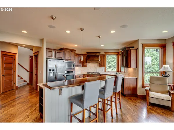 200 PINERIDGE DR, Woodland, WA 98674