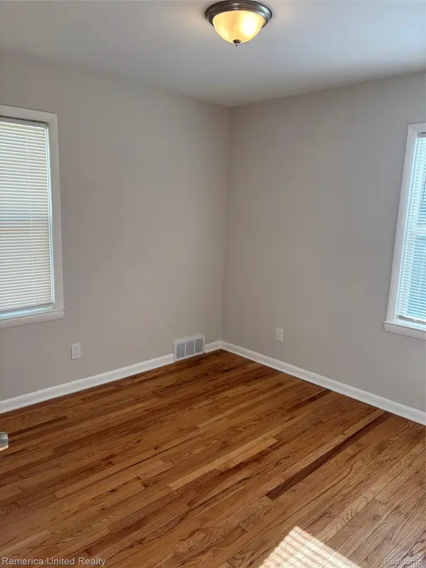 18315 Five Points ST, Redford Charter Township, MI 48240