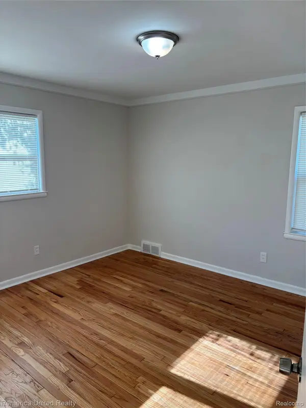 18315 Five Points ST, Redford Charter Township, MI 48240