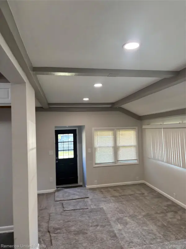 18315 Five Points ST, Redford Charter Township, MI 48240