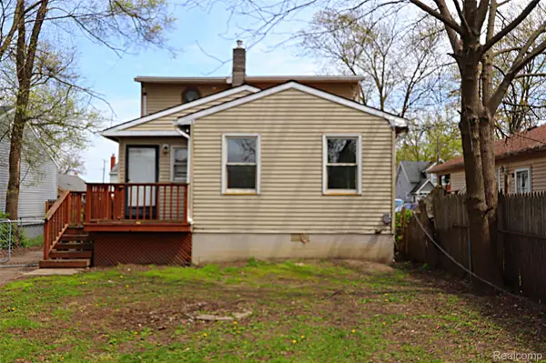 19361 Wakenden, Redford Charter Township, MI 48240