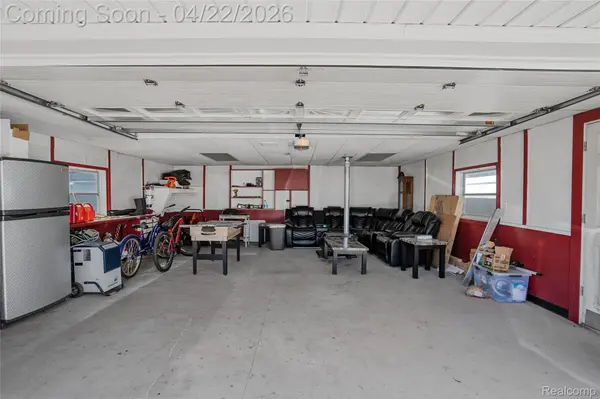 5845 Centralia ST, Dearborn Heights, MI 48127